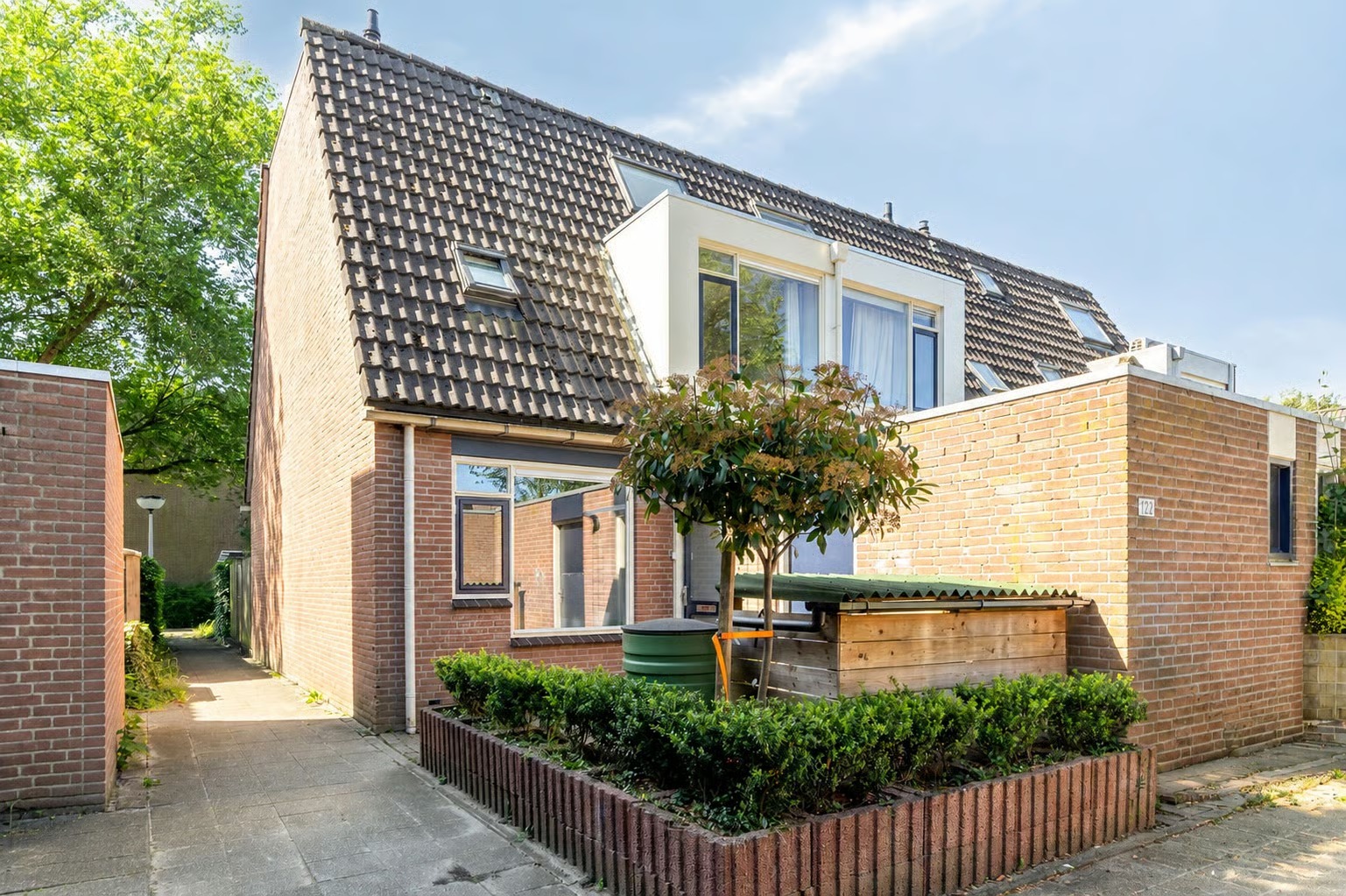 Hoekwoning Aalburgstraat 122 in Arnhem