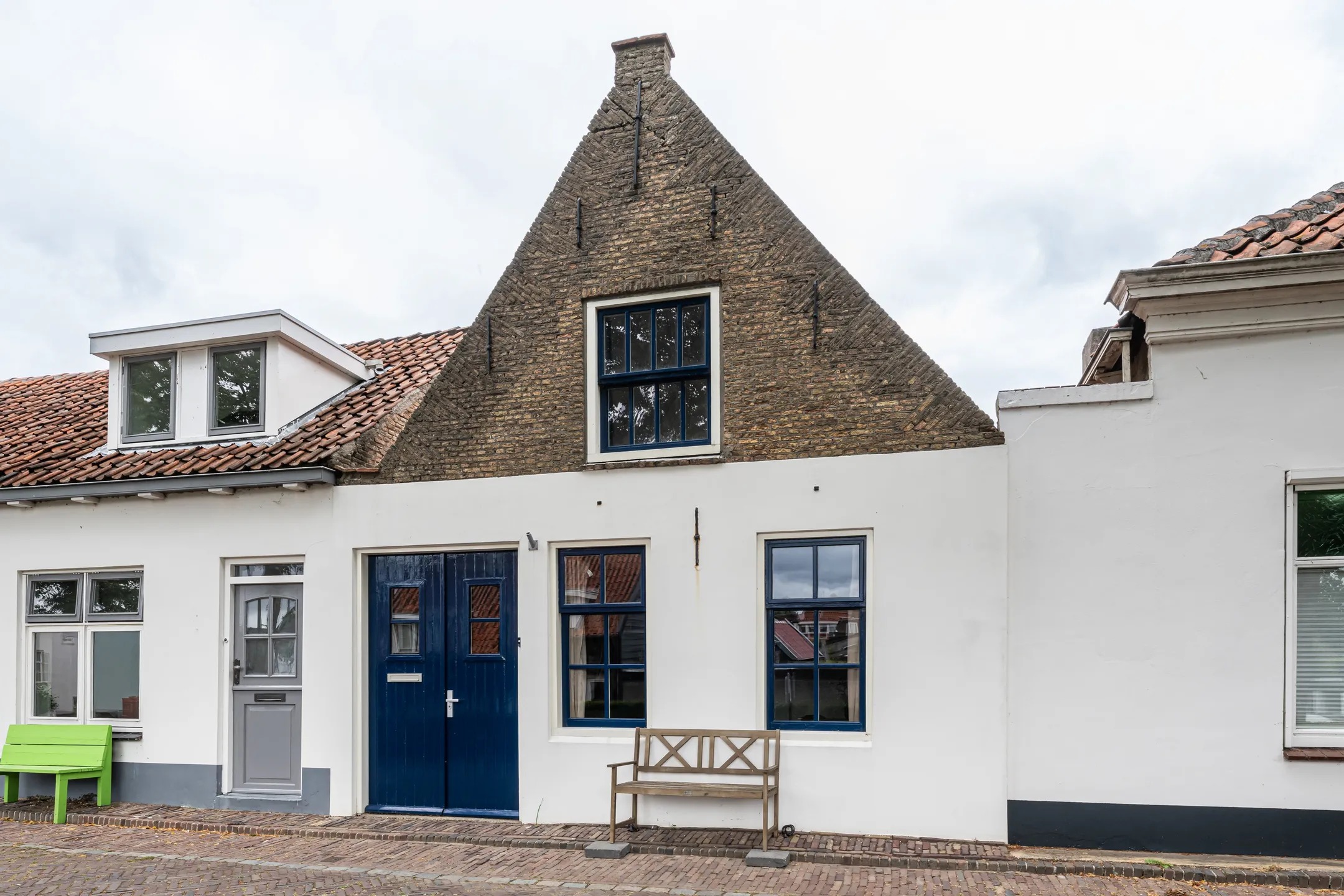 Tussenwoning (dijkwoning) Westdijk 33 in Sommelsdijk