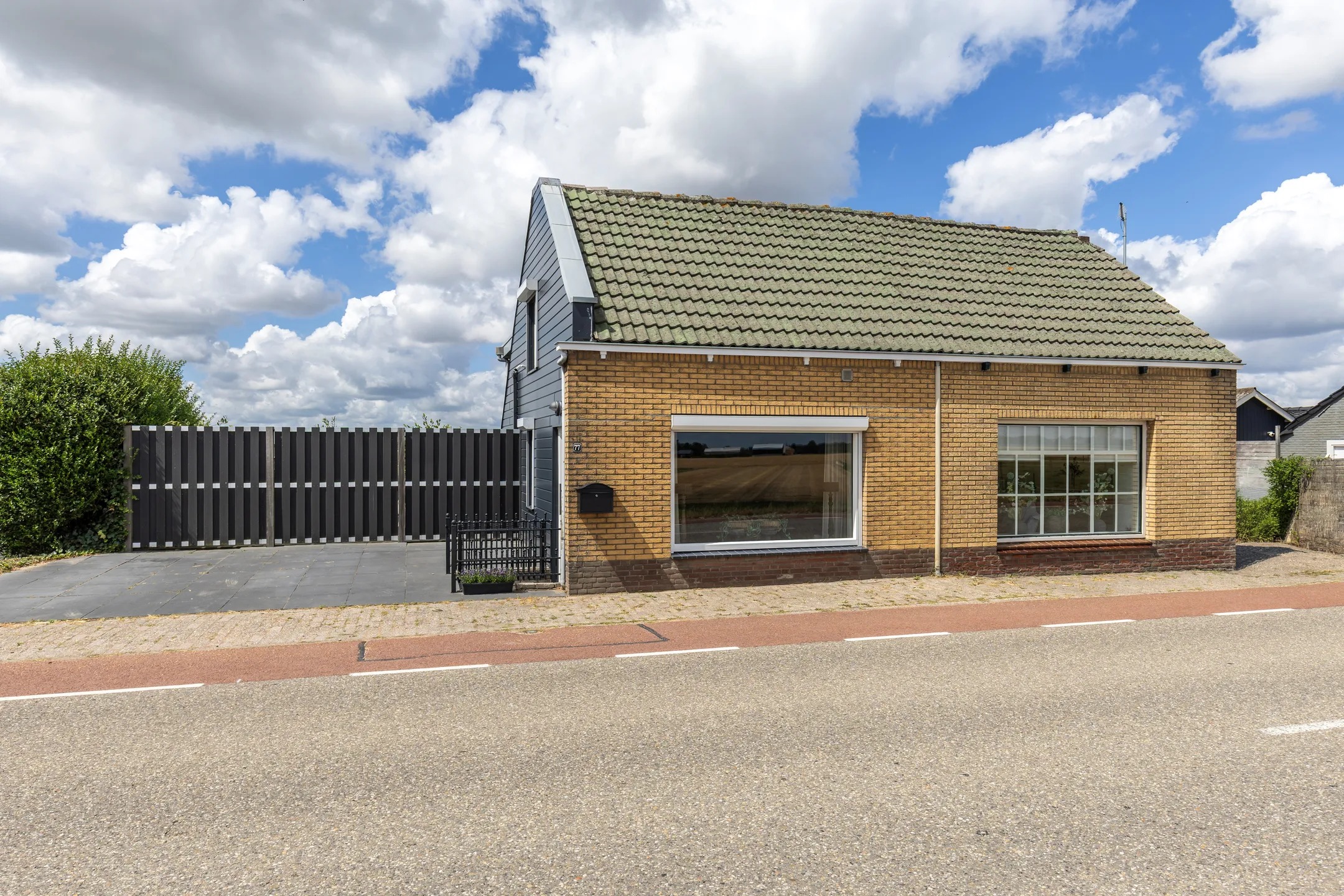 2-onder-1-kapwoning (dijkwoning) Stougjesdijk 77 in Westmaas
