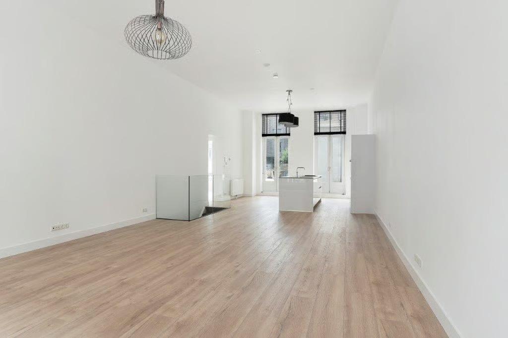 Dubbel benedenhuis Oranjestraat 13 in Den Haag
