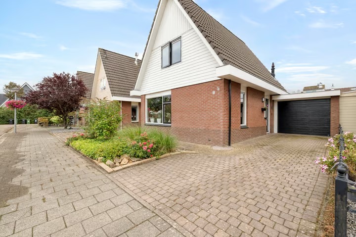 Vrijstaande woning Zwaluwenlaan 8 in Wieringerwaard
