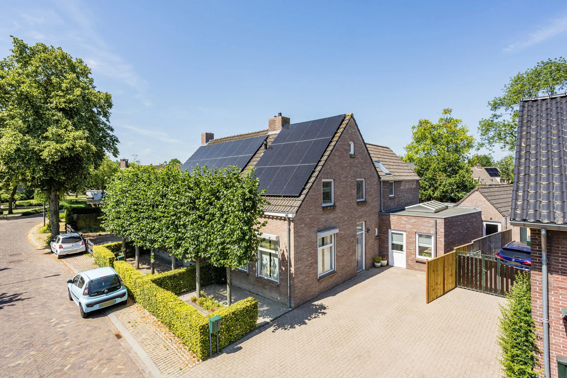 2-onder-1-kapwoning Torenstraat 5 A in Hoogeloon