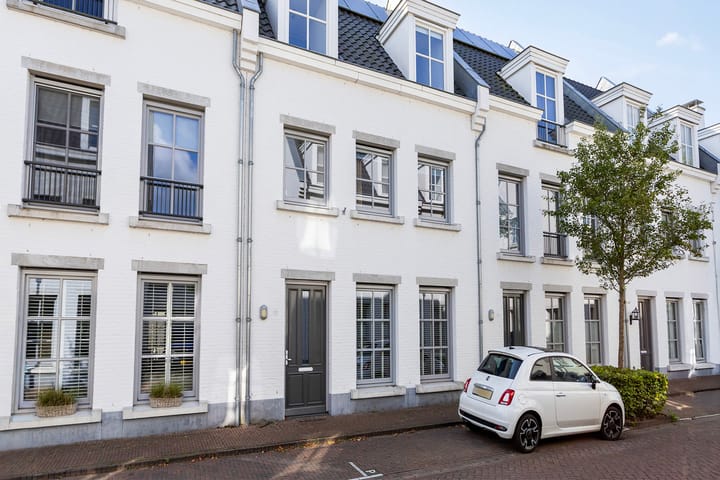 Tussenwoning Princéehof 12 in Oirschot