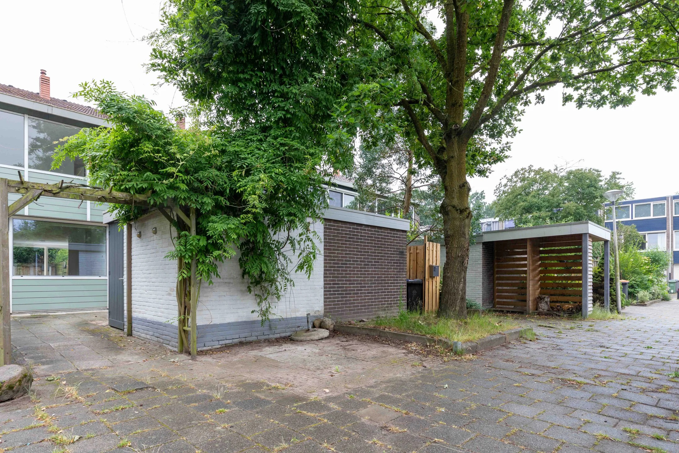 Tussenwoning Ahuislanden 94 in Enschede