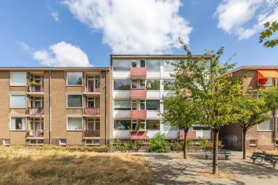 Portiekflat Wolvenlaan 57 in Hilversum