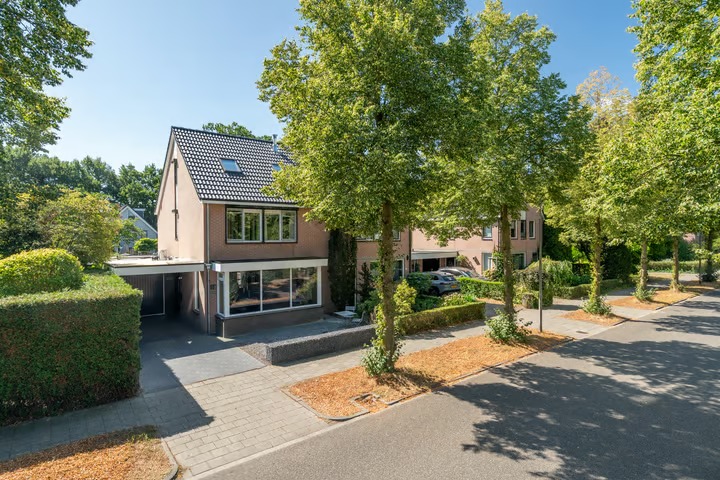 2-onder-1-kapwoning Fré Cohenlaan 10 in Enschede