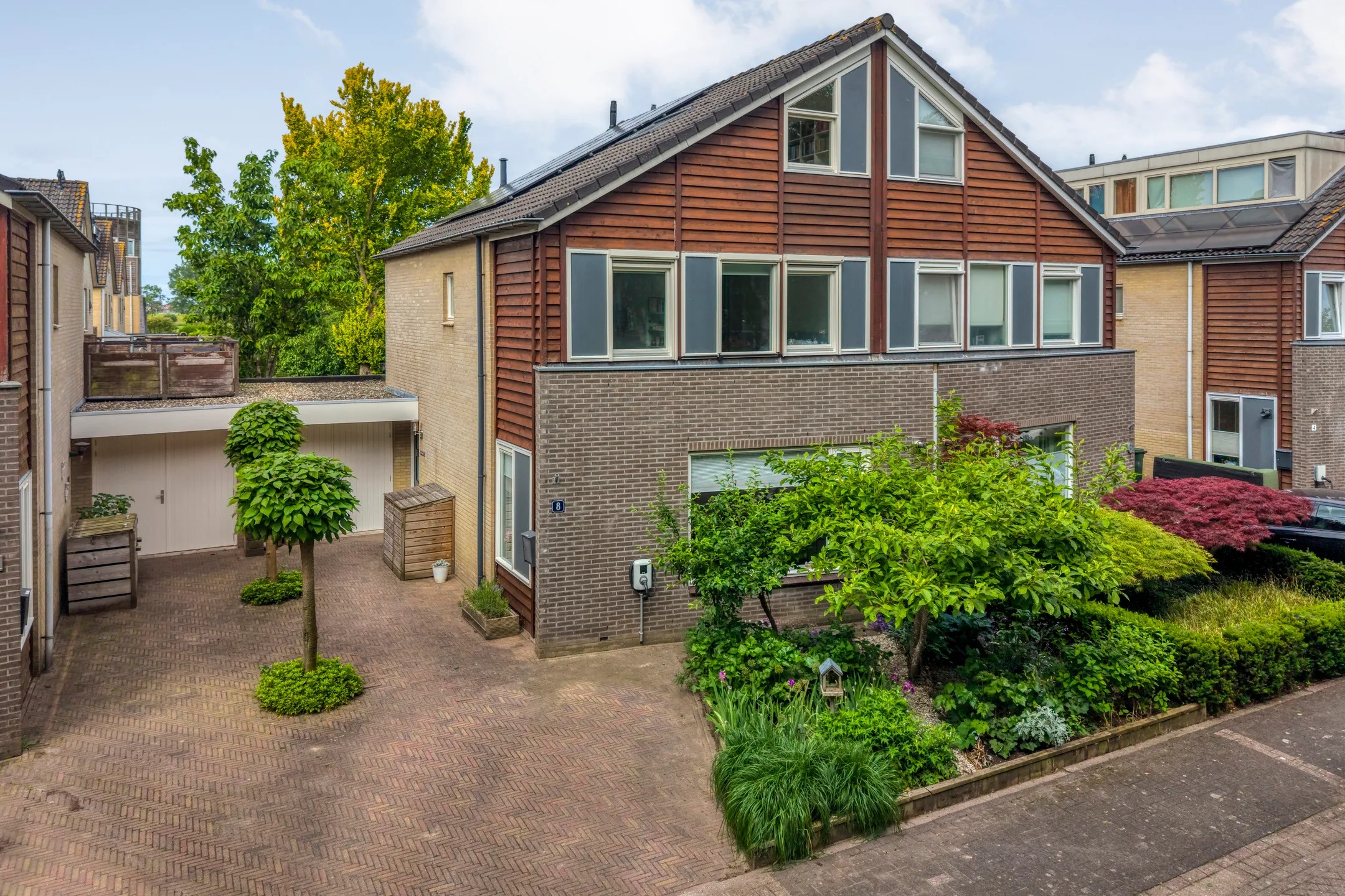 2-onder-1-kapwoning Van der Graaffmarke 8 in Zwolle