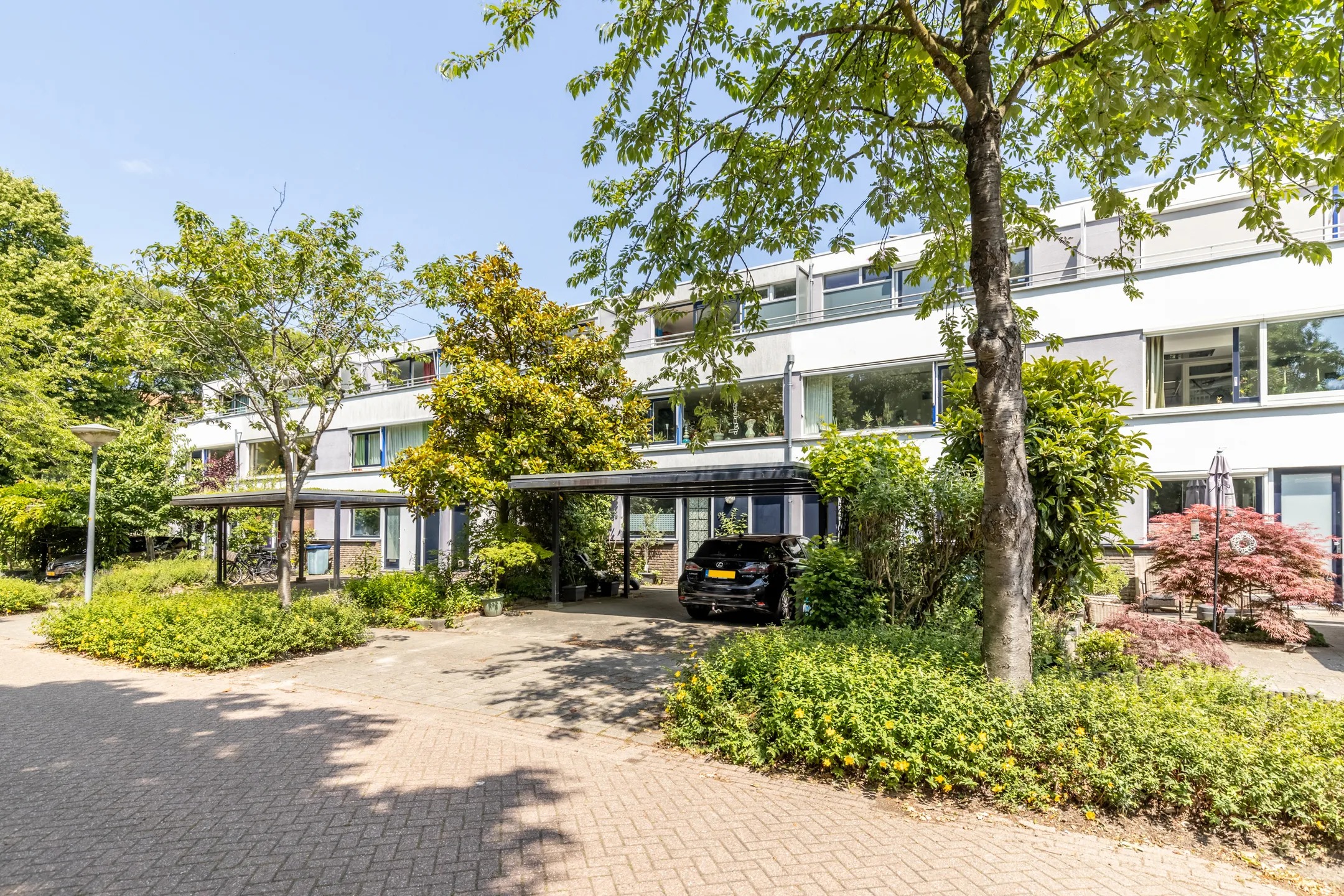 Tussenwoning (split-level woning) James Stewartstraat 9 in Almere