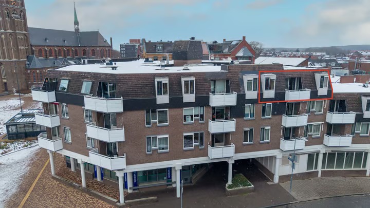 Portiekflat Wilhelminaplein 57 in Tegelen