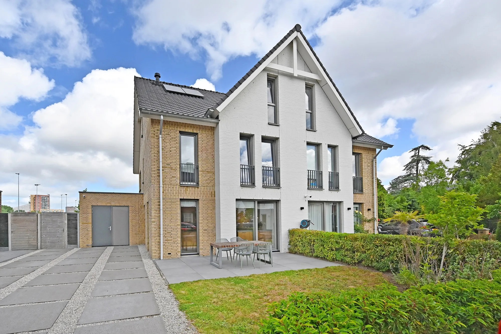 2-onder-1-kapwoning Laantje van Kempen 8 in Den Haag