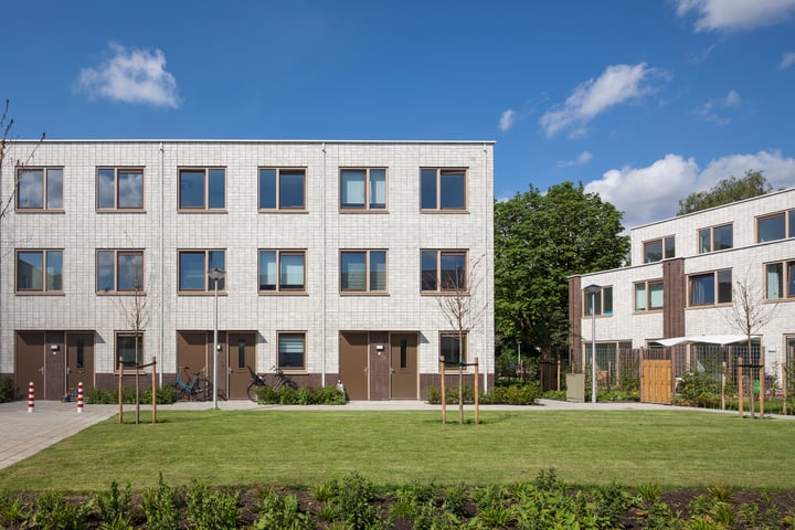Eengezinswoning, hoekwoning Ferrarisstraat 8 in Amsterdam