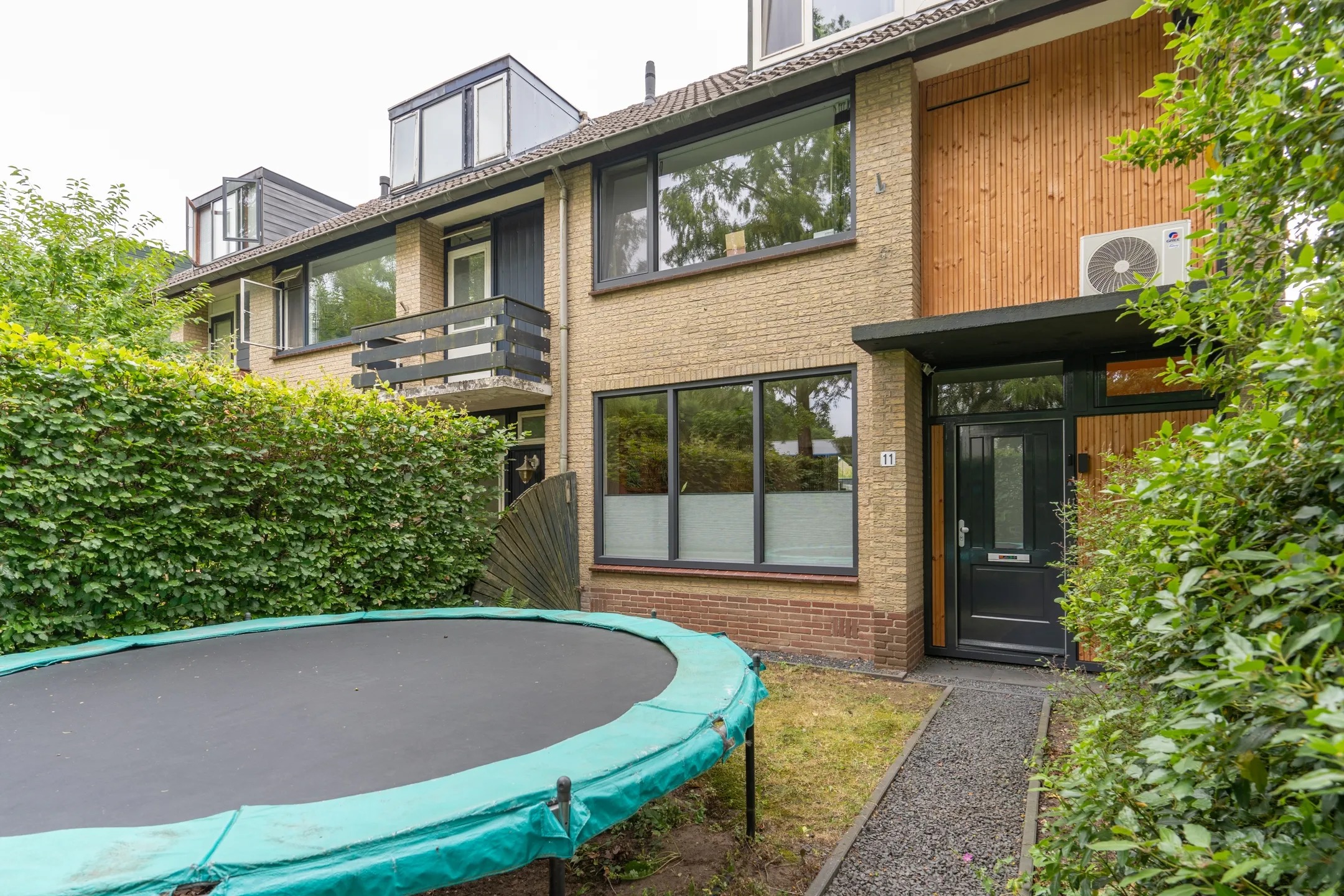 Hoekwoning Herderlaan 11 in Ermelo