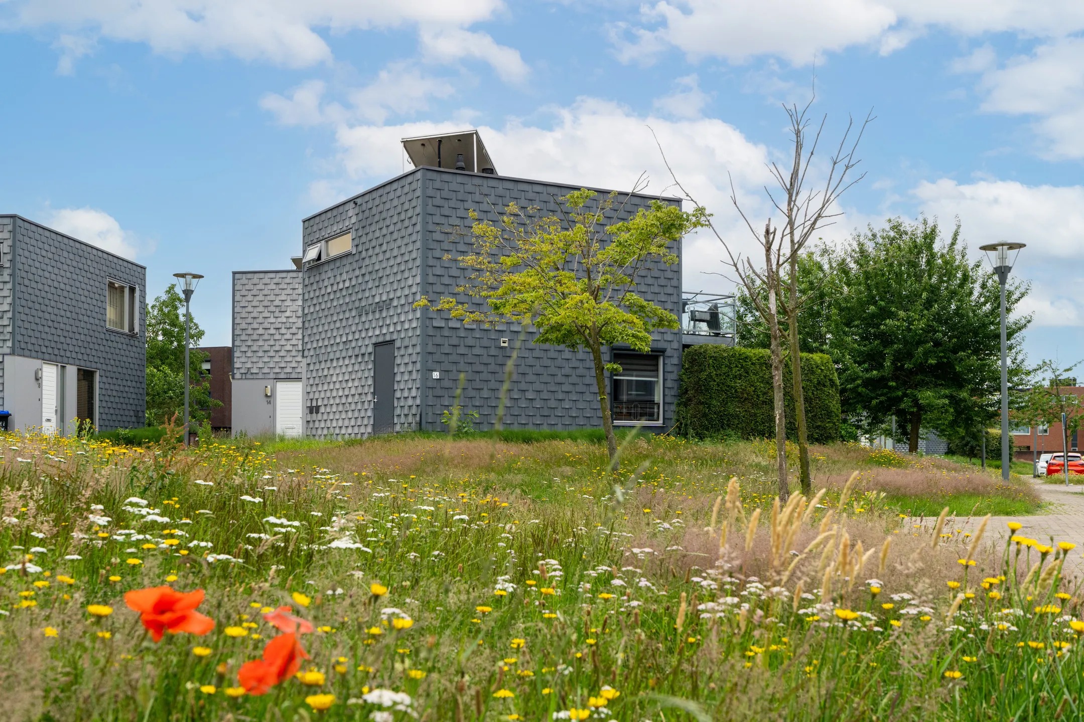Beneden + bovenwoning Villa Waterviolier 16 in Waalwijk