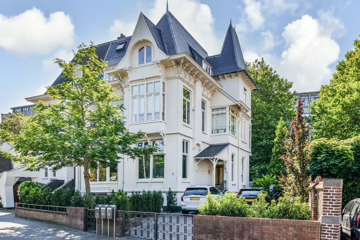 Dubbel benedenhuis Groot Hertoginnelaan 6 A in Den Haag
