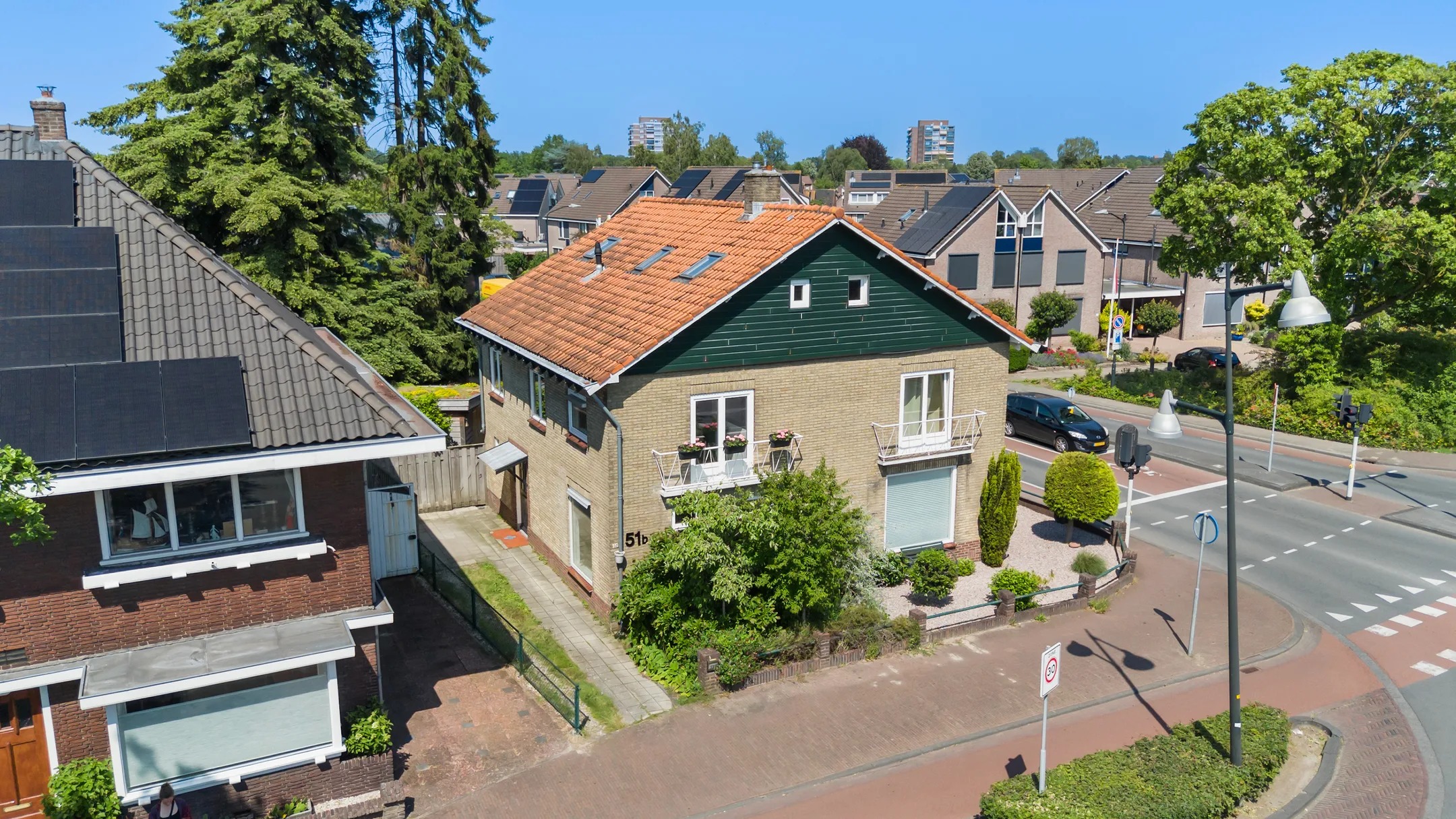 2-onder-1-kapwoning Deventerstraat 51 B in Apeldoorn