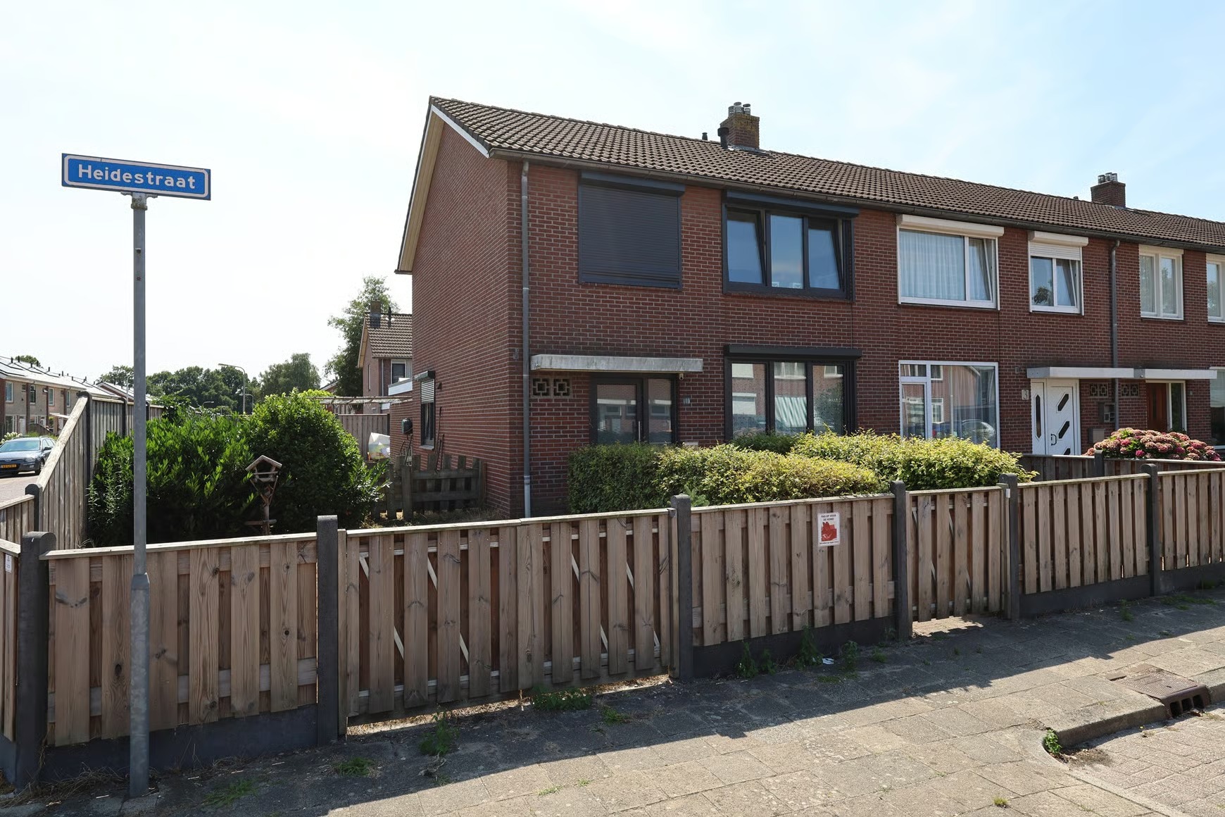 Hoekwoning Heidestraat 1 in Westerhaar-Vriezenveensewijk