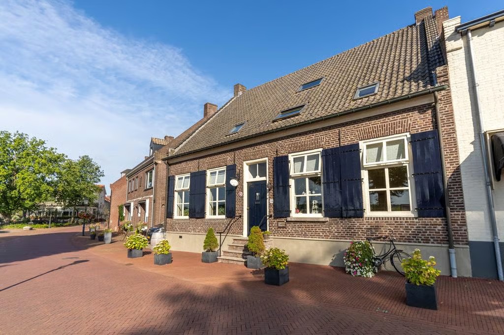 Halfvrijstaande woning Grotestraat 36 in Well L