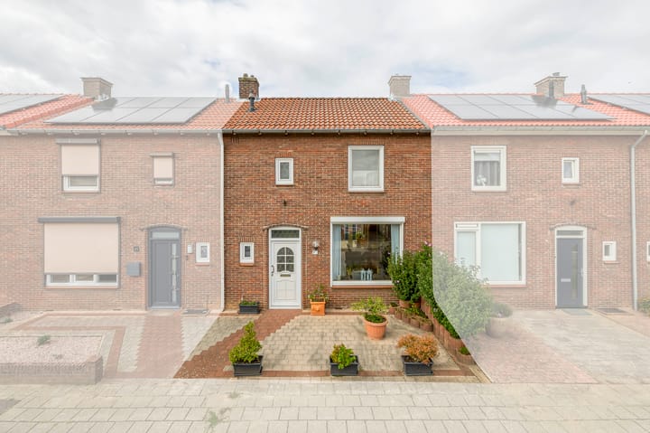 Eengezinswoning, tussenwoning Schaepmanstraat 23 Tegelen