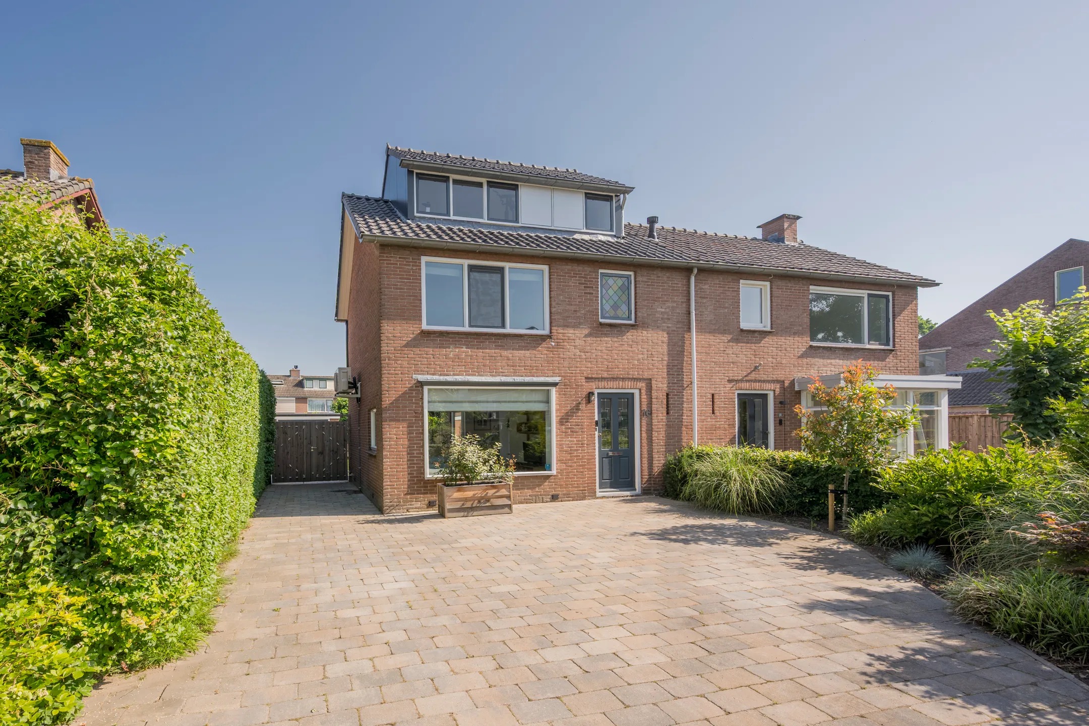 2-onder-1-kapwoning Eikenlaan 16 in Nijkerk