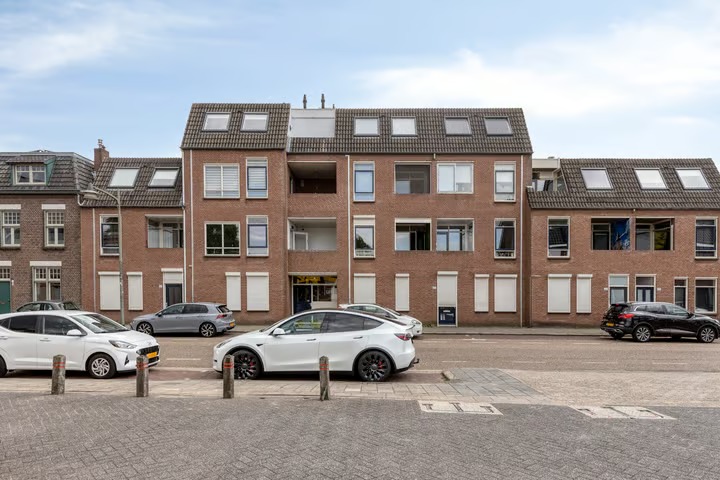 Portiekflat Mierloseweg 61 G in Helmond