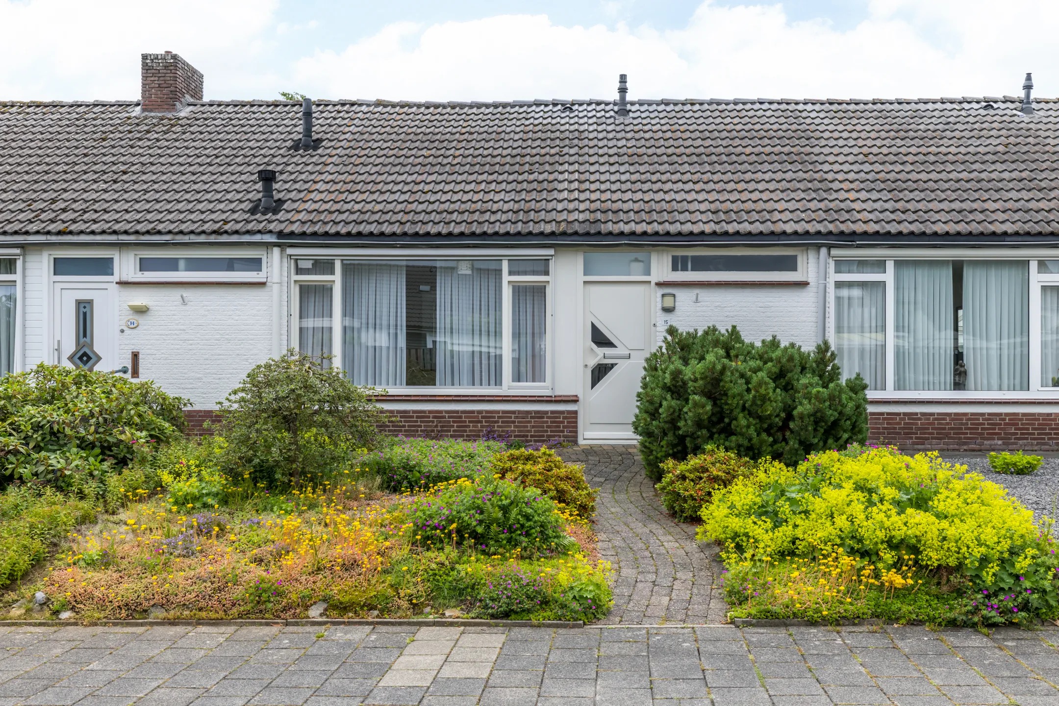 Tussenwoning Roosevelthof 15 in Schimmert
