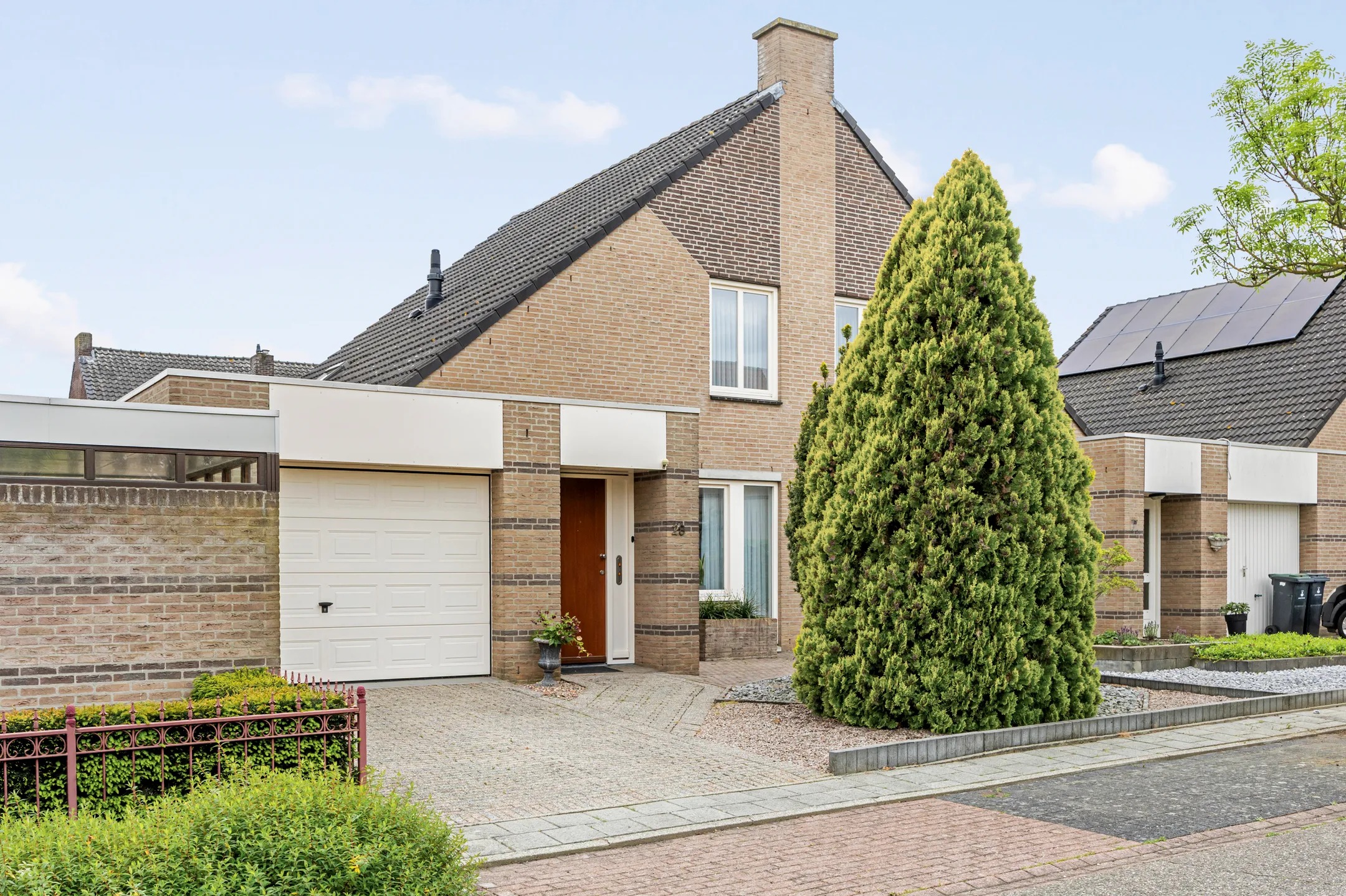 2-onder-1-kapwoning (semi-bungalow) Plaam 28 in Roermond