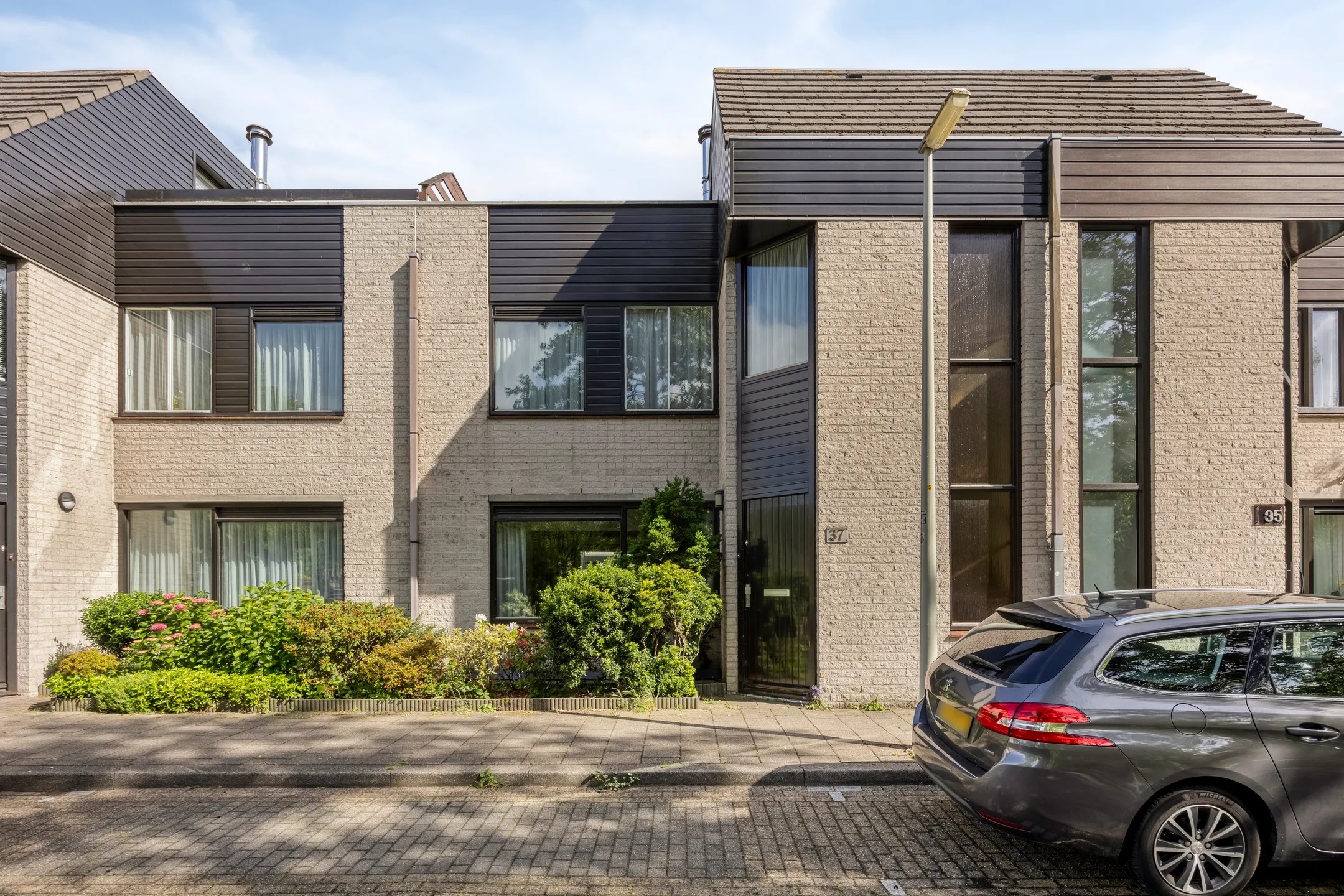 Tussenwoning Architect Krophollerkade 37 in Den Haag