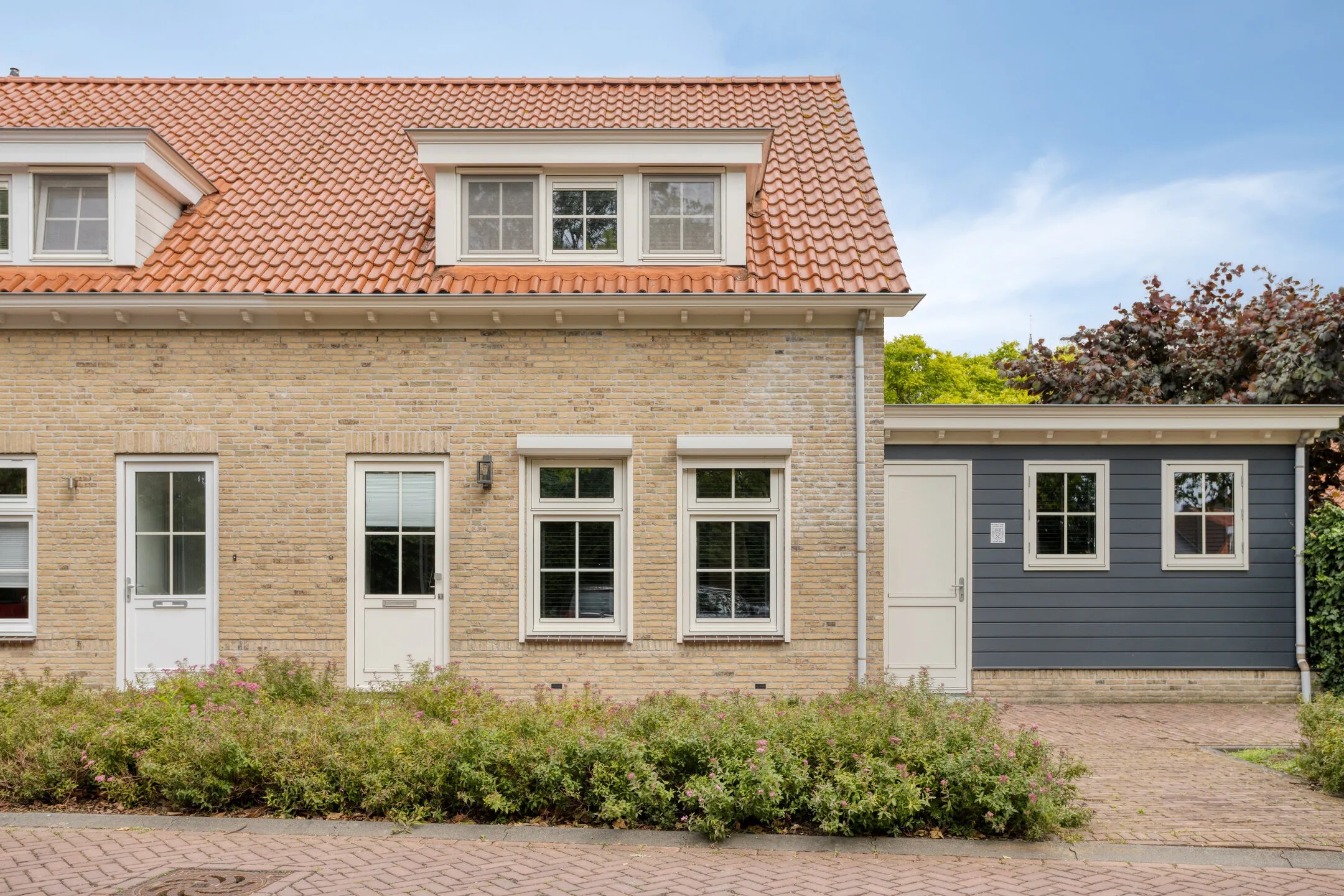 Hoekwoning Bosstraat 24 in Tholen