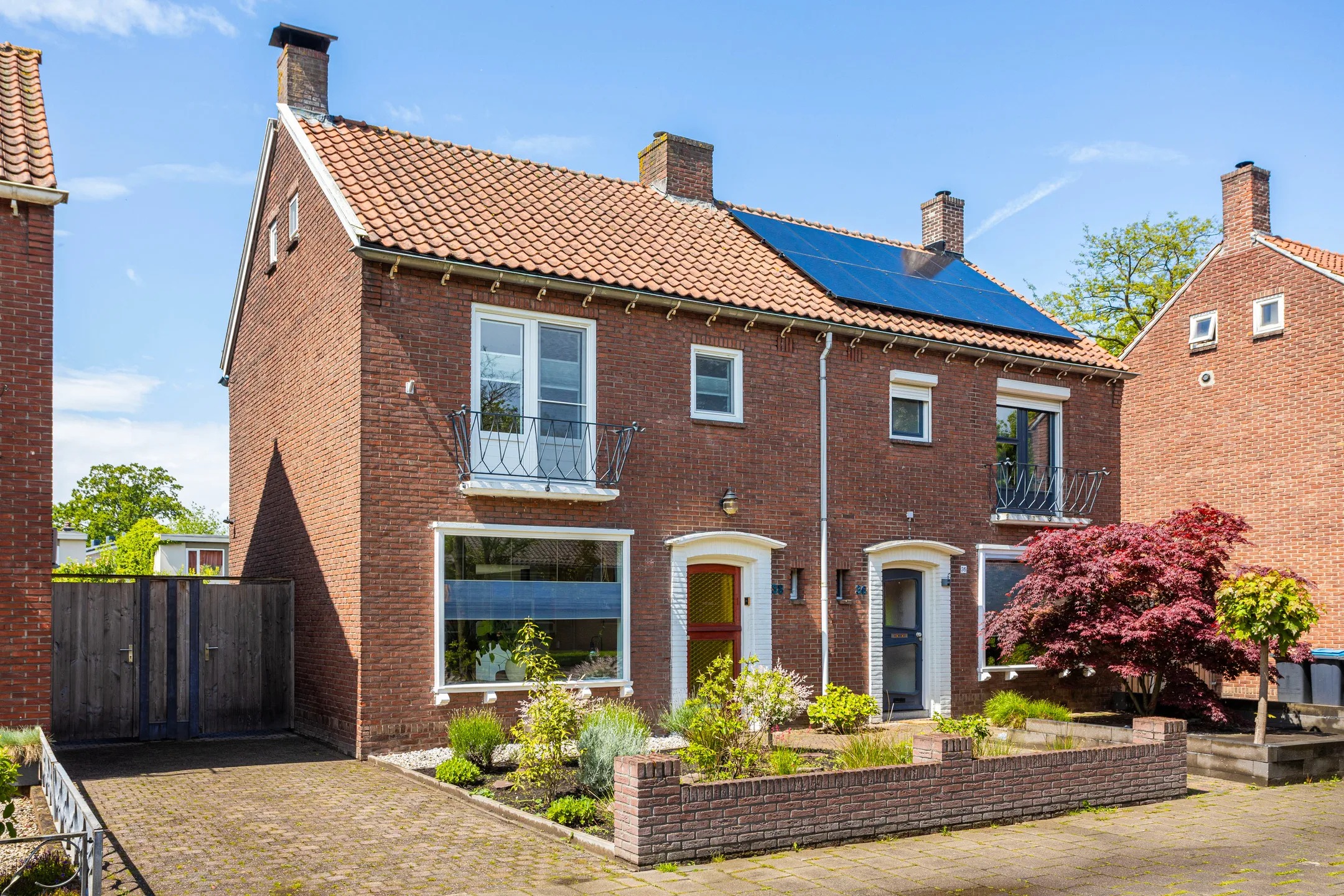 2-onder-1-kapwoning Dr. Wagenaarstraat 38 in Enschede