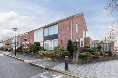 Eengezinswoning, 2-onder-1-kapwoning Jan Pzn Coenstraat 28 in Veghel