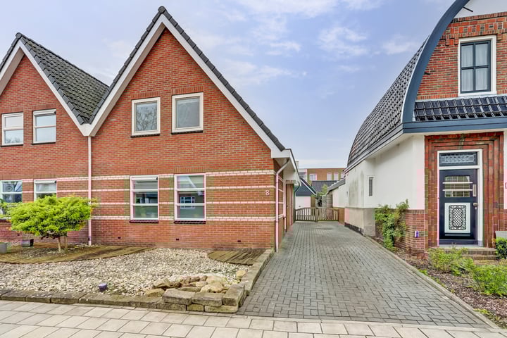 2-onder-1-kapwoning Leeksterweg 8 Roden