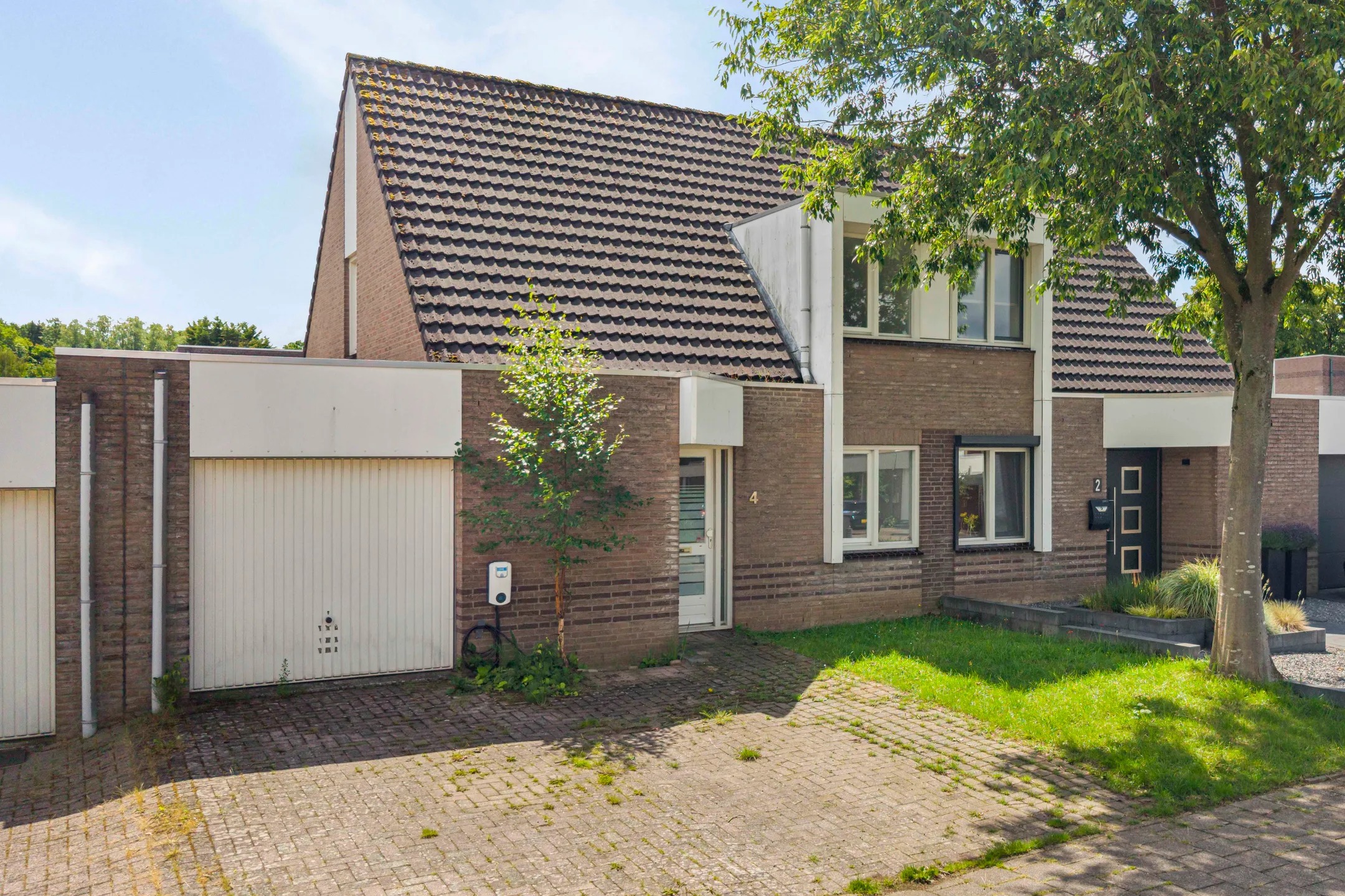 Geschakelde 2-onder-1-kapwoning Tummersstraat 4 in Heerlen