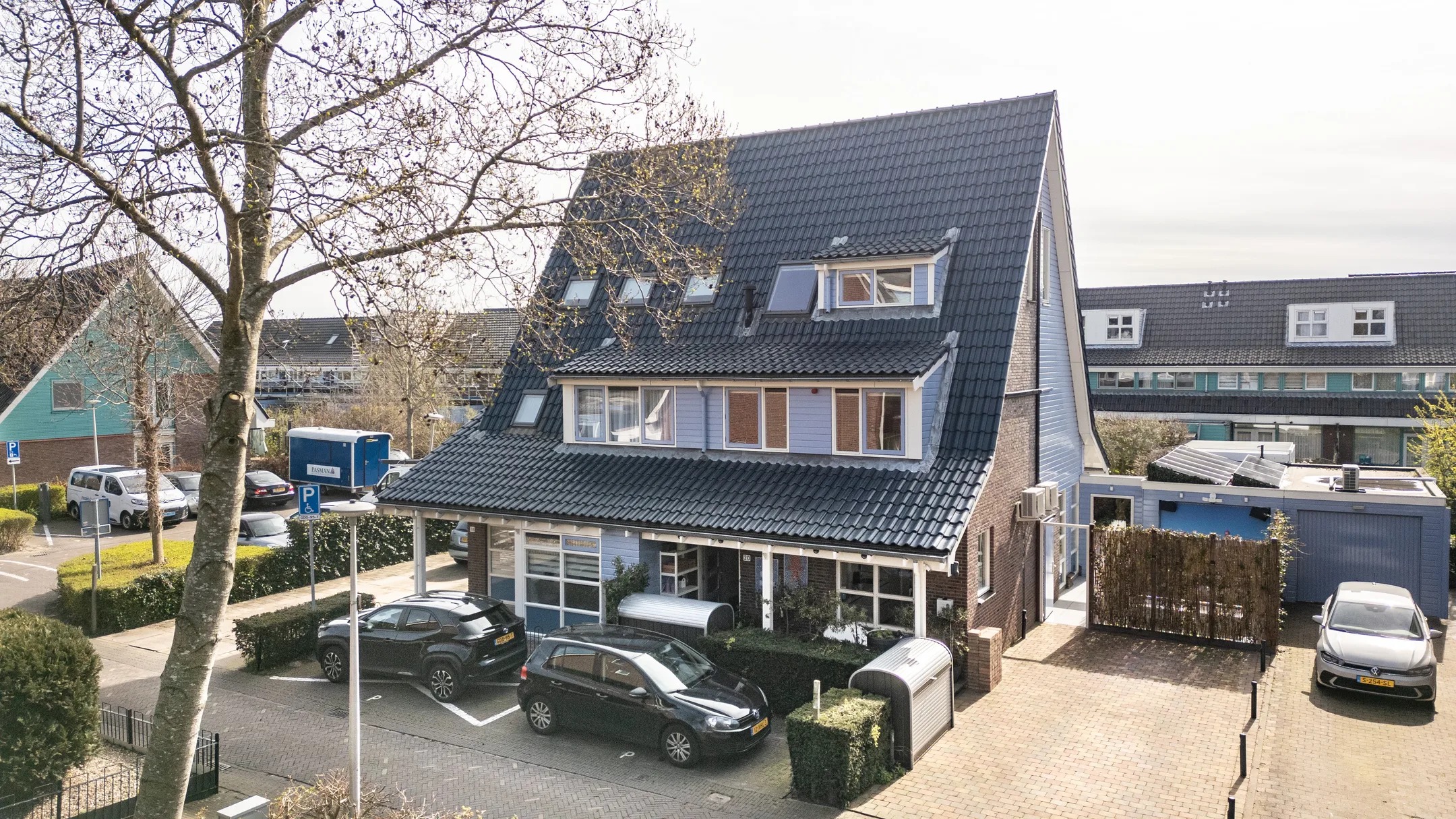 2-onder-1-kapwoning Cypergras 20 in Den Haag