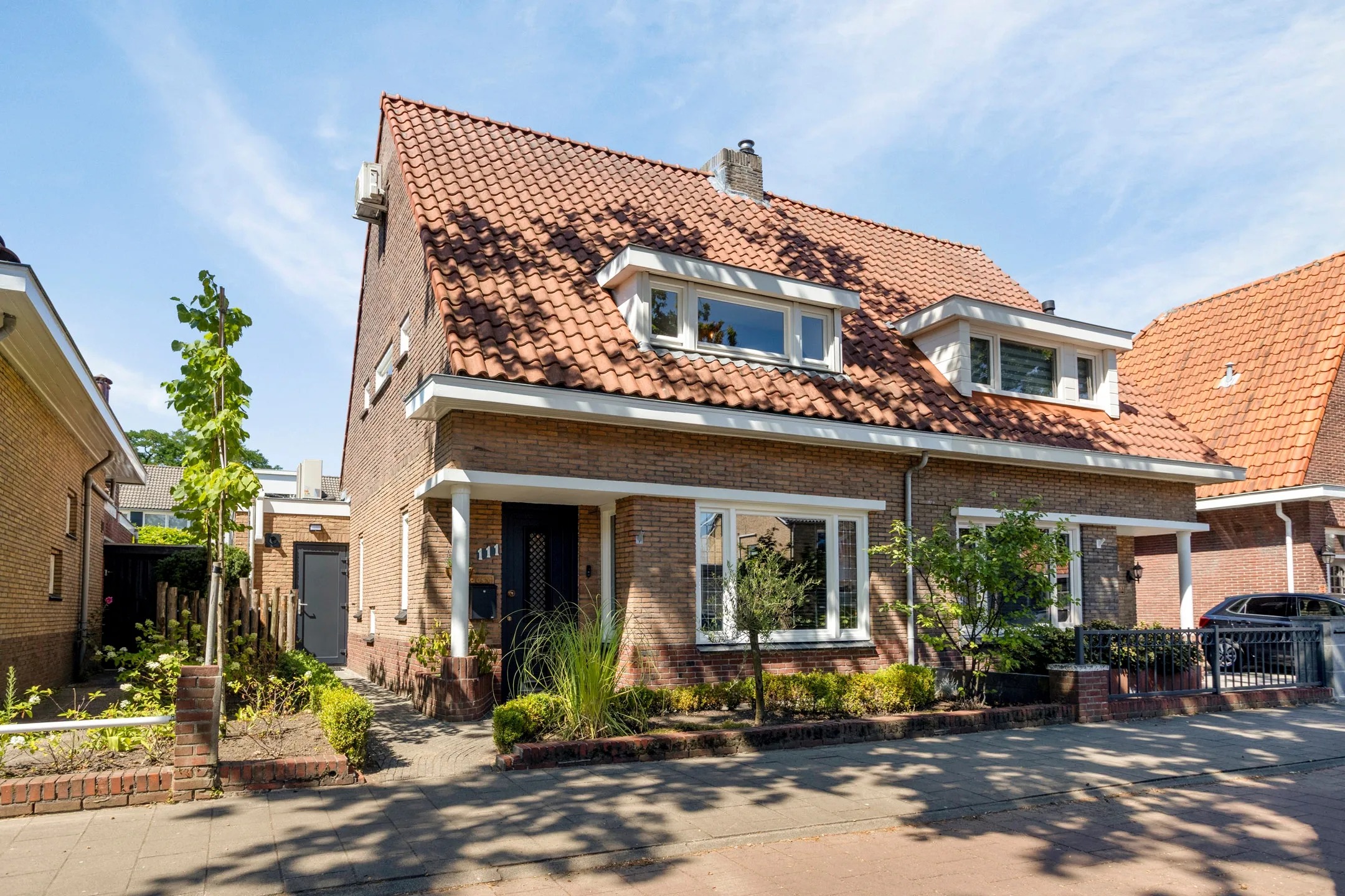 2-onder-1-kapwoning Zandstraat 111 in Bergen op Zoom