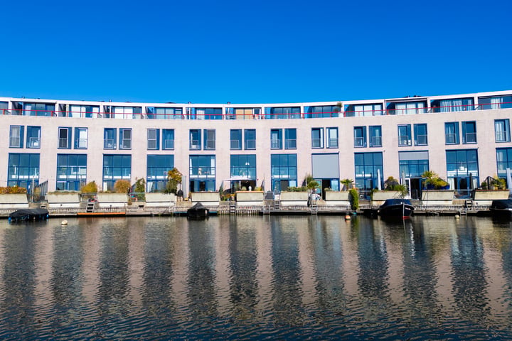Eengezinswoning, tussenwoning Aquamarin 57 Weesp