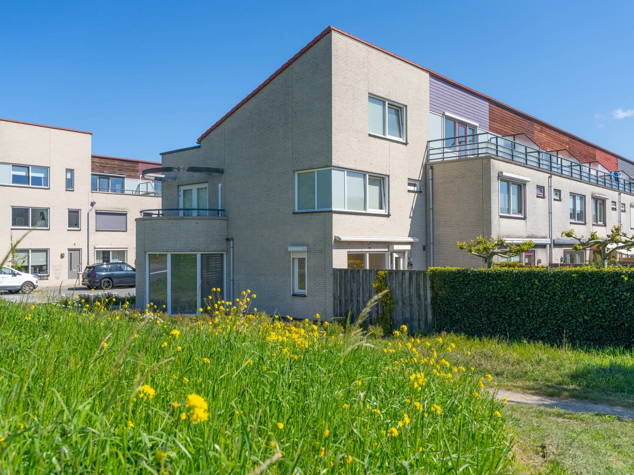 Hoekwoning Parnassia 1 in Katwijk