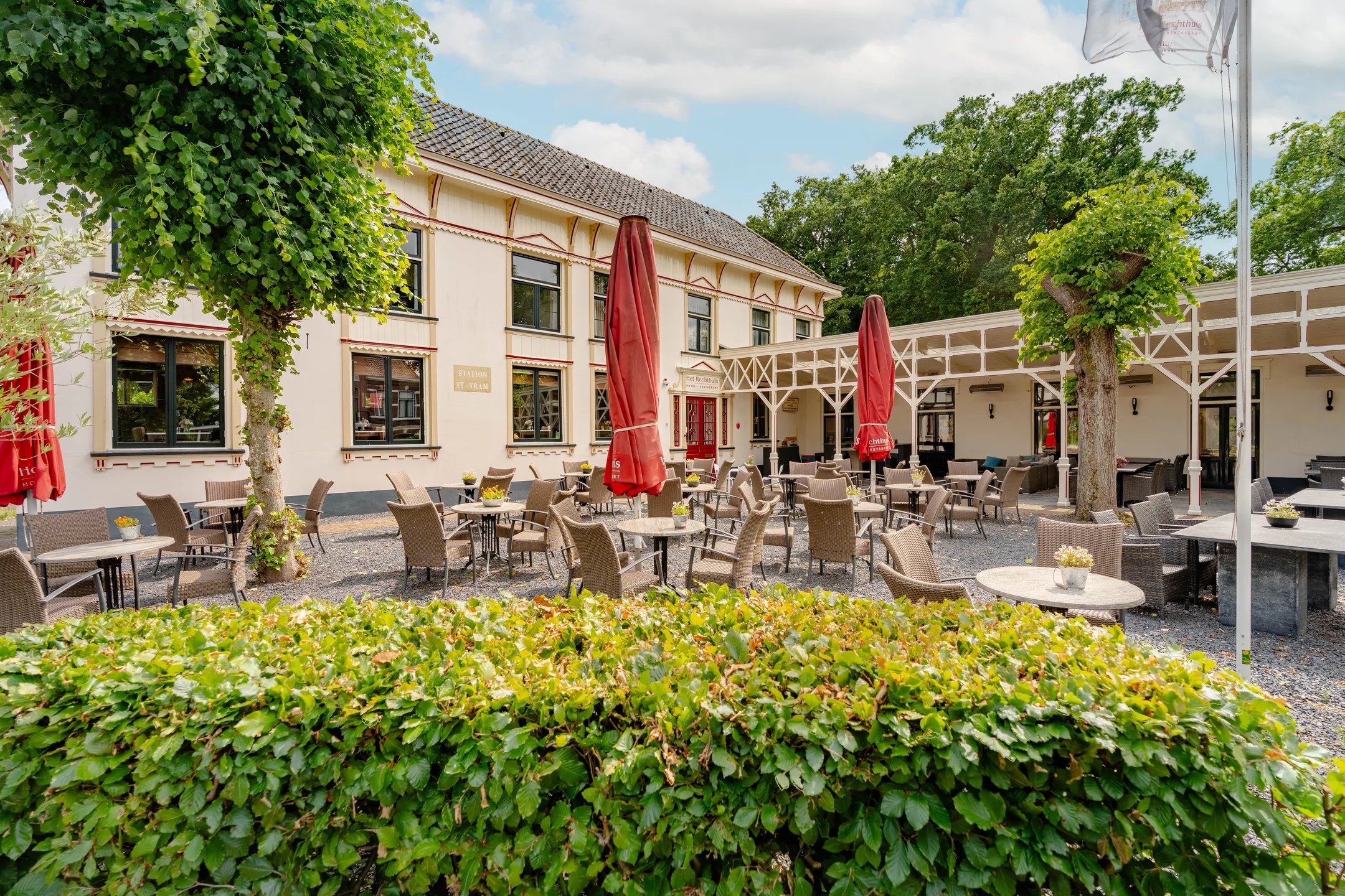 Geschakelde woning (bedrijfs- of dienstwoning) Googweg 1 Muiderberg