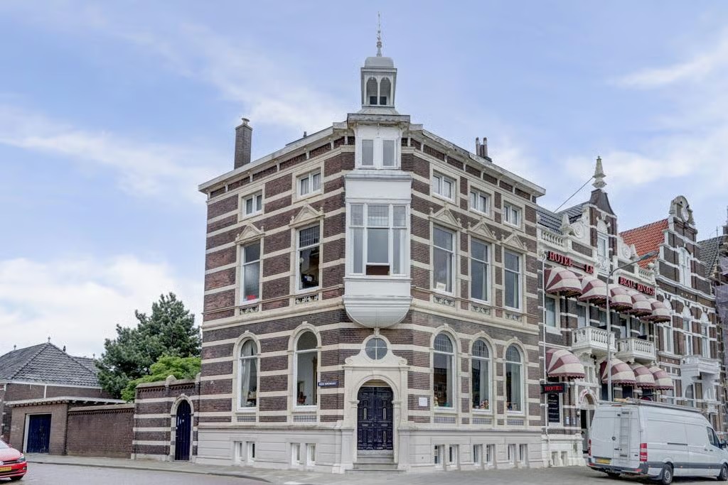 Hoekwoning Loskade 17 in Middelburg