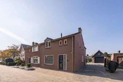 Eengezinswoning, 2-onder-1-kapwoning Kerkstraat 28 in Berkel-Enschot