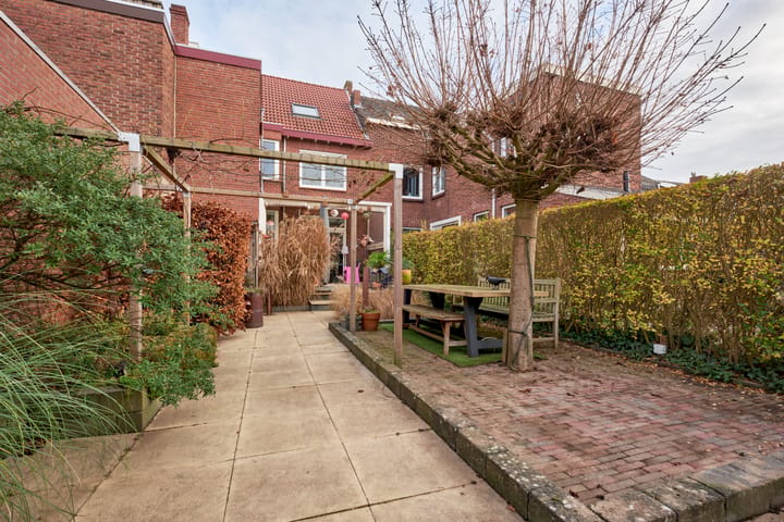 Tussenwoning Veldenseweg 71 in Venlo