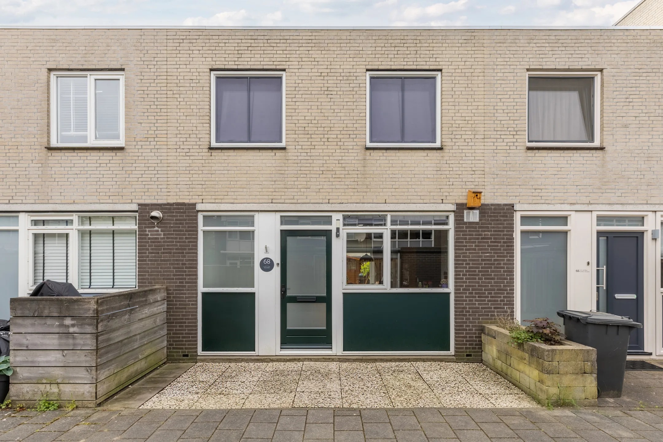 Tussenwoning (hofjeswoning) Kapelhof 68 in Zaandam