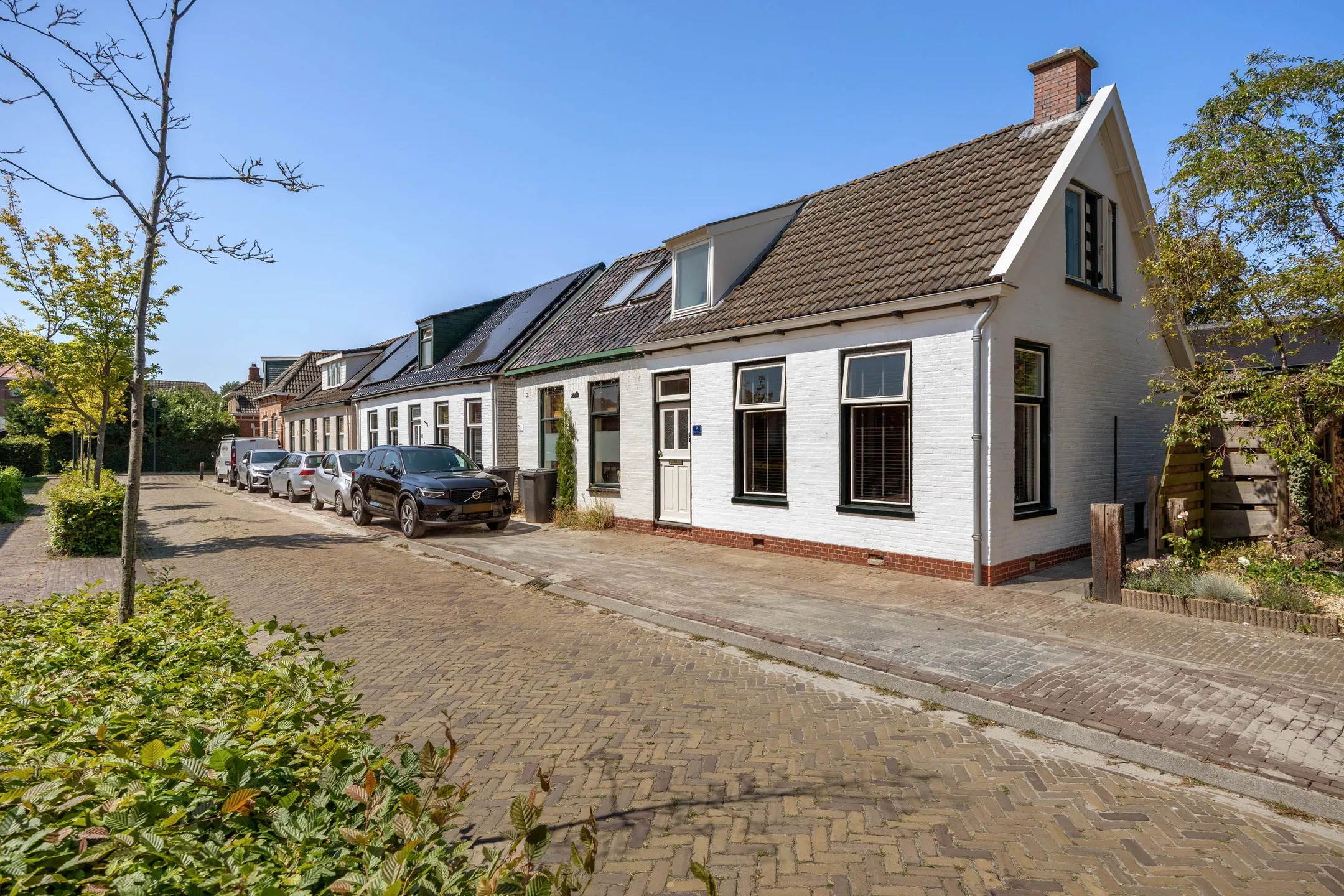 2-onder-1-kapwoning Kerkstraat 9 in Kommerzijl