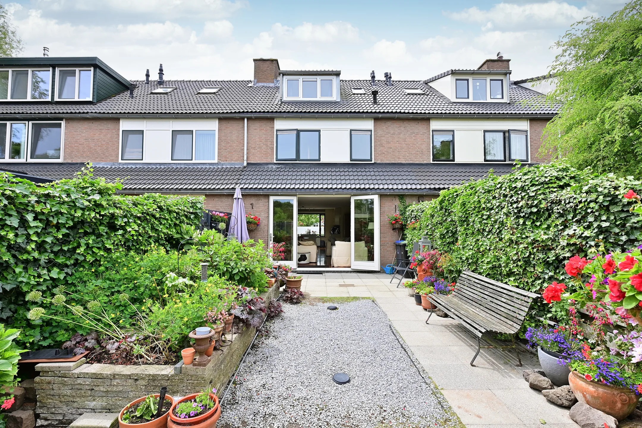 Tussenwoning Oostergo 35 in Huizen