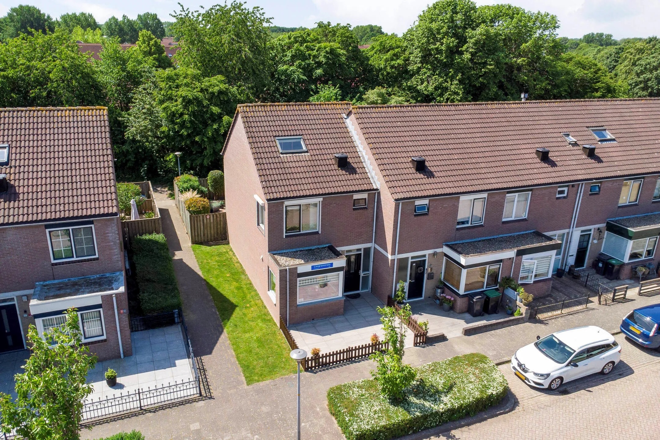 Hoekwoning Lintgrasstraat 39 in Almere