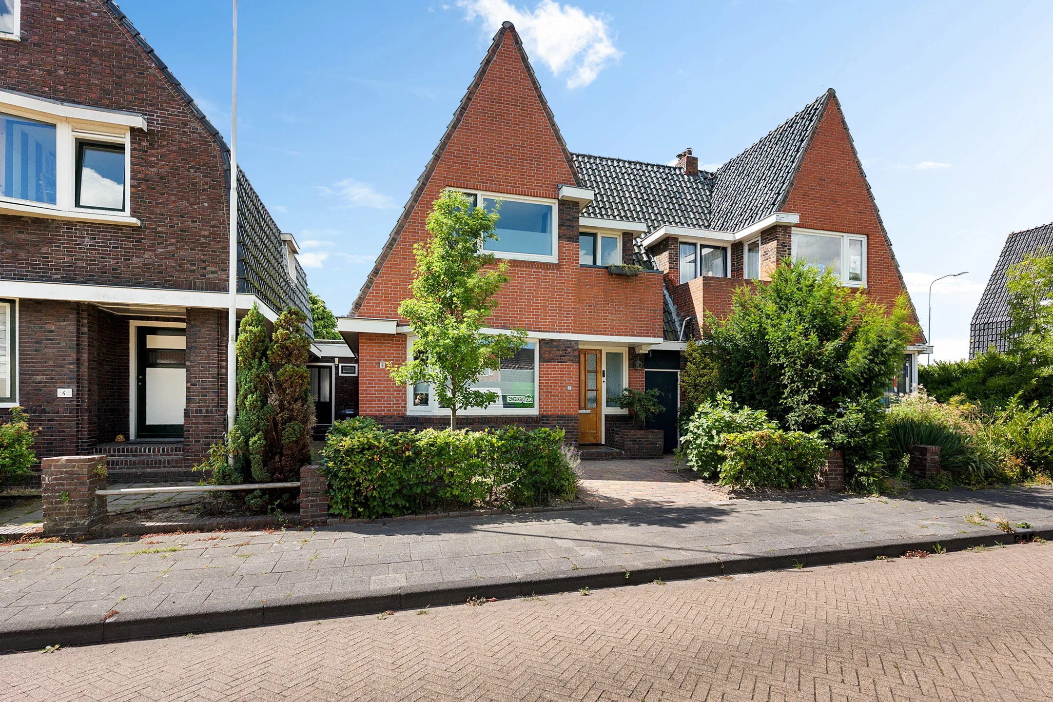 2-onder-1-kapwoning Cornelis Houtmanstraat 6 in Delfzijl