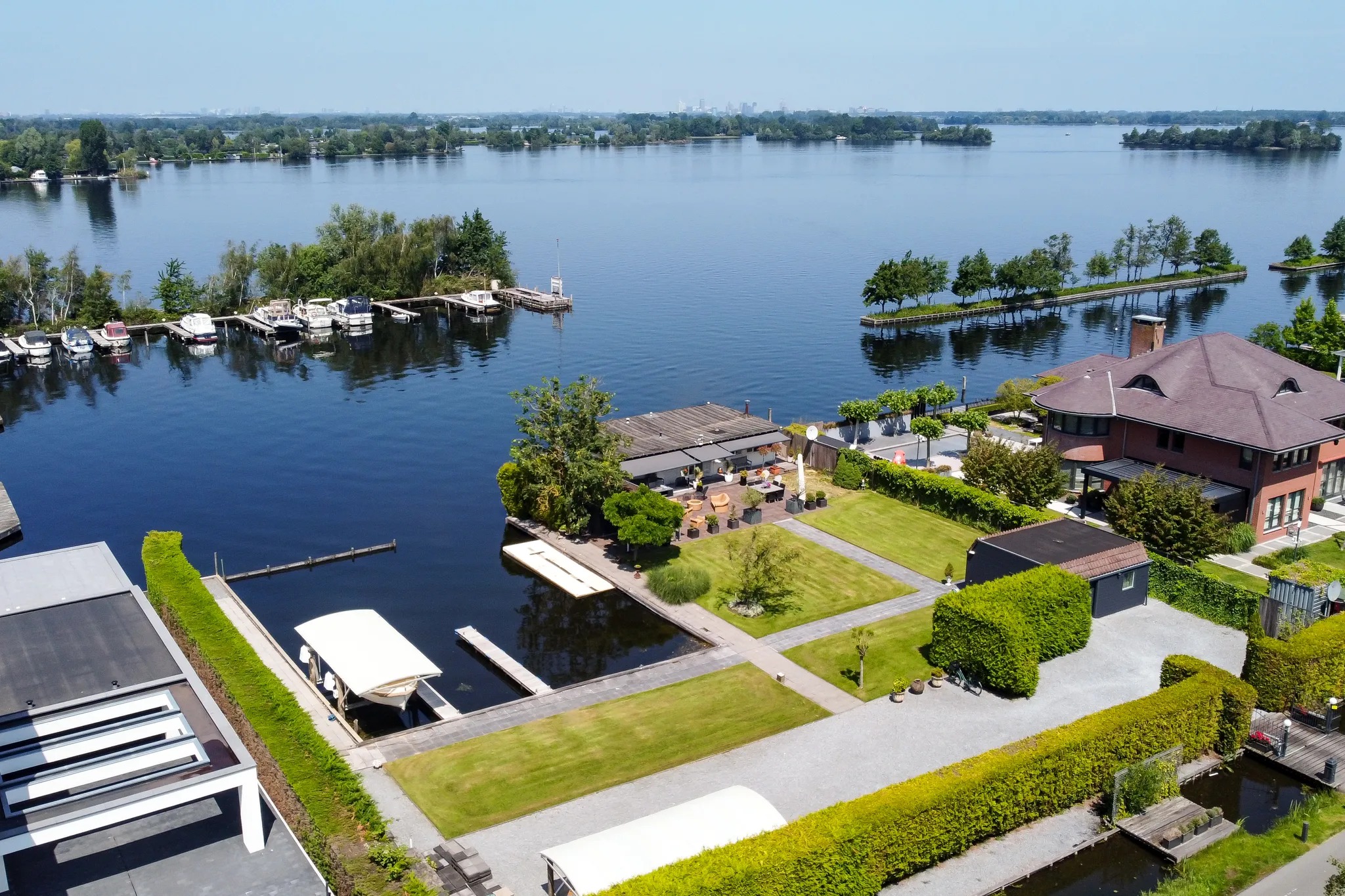 Vrijstaande woning Baambrugse Zuwe 127 AWS in Vinkeveen