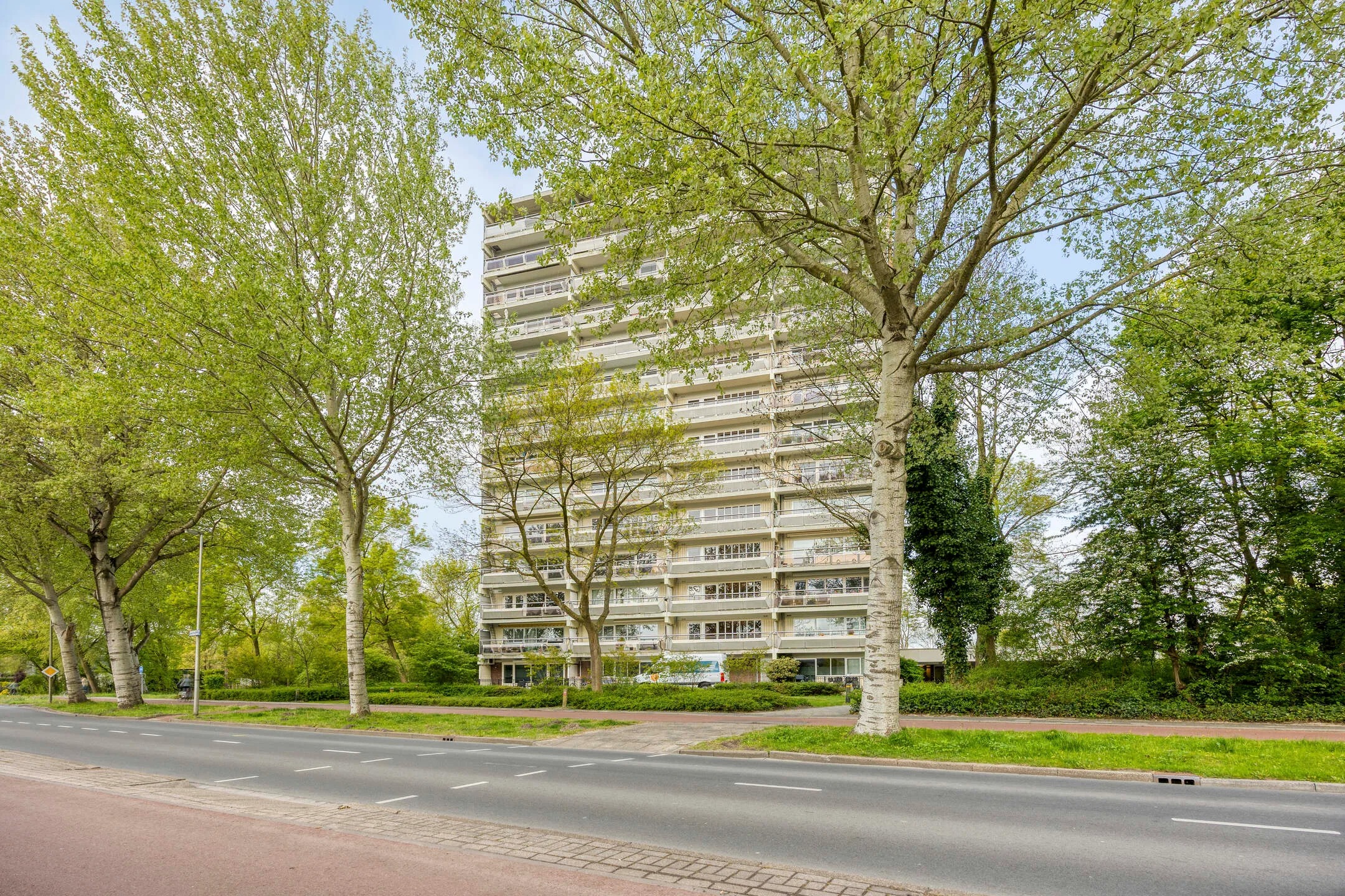 Bovenwoning Burgemeester D. Kooimanweg 227 in Purmerend