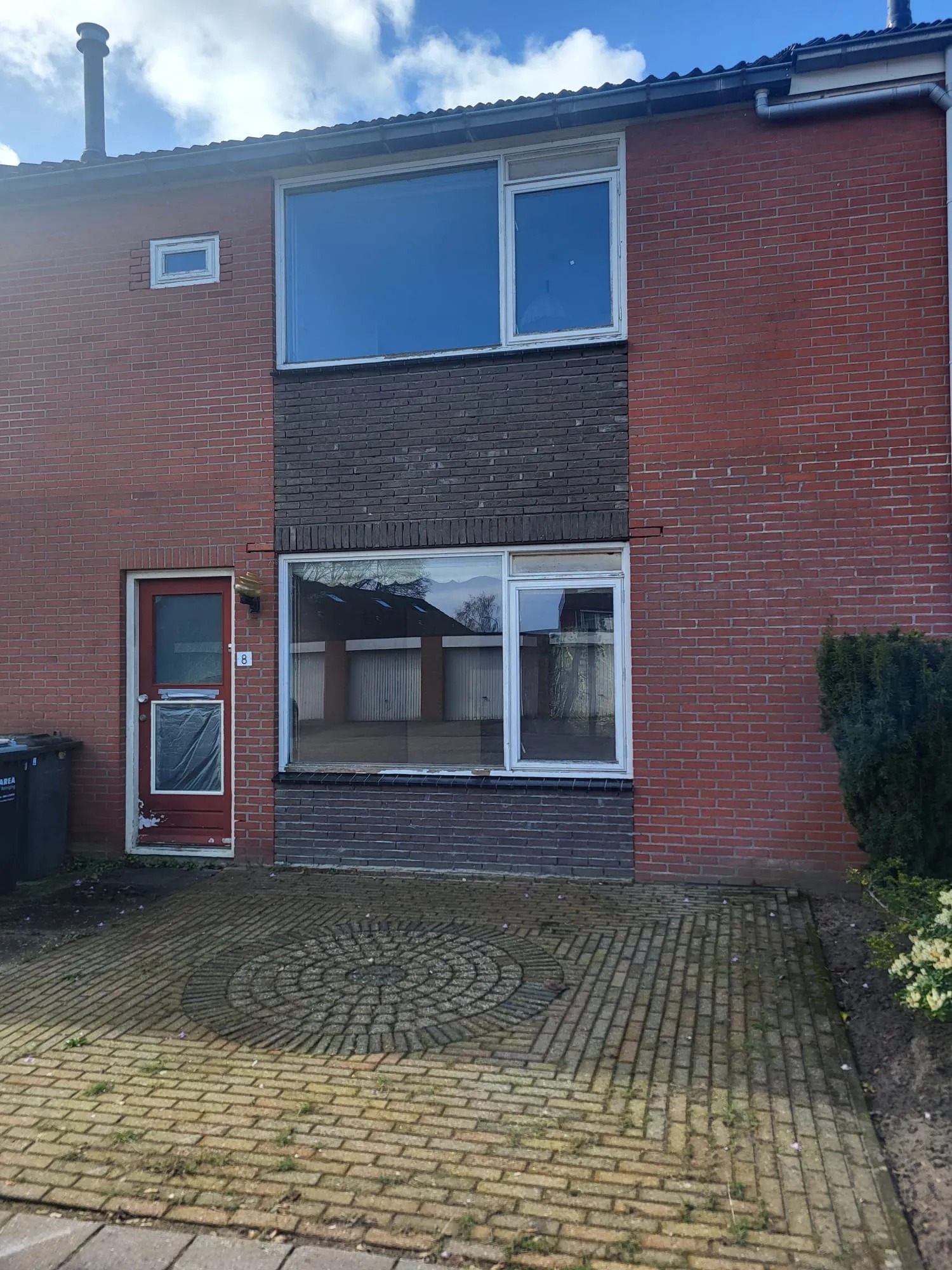 Tussenwoning Iemschoer 8 in Emmen