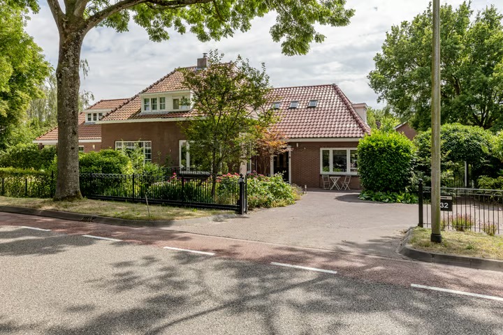 2-onder-1-kapwoning Rijsdijk 32 in Rhoon