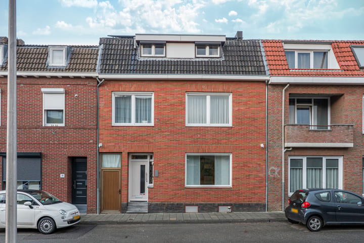 Tussenwoning Veldkuilstraat 61 in Kerkrade